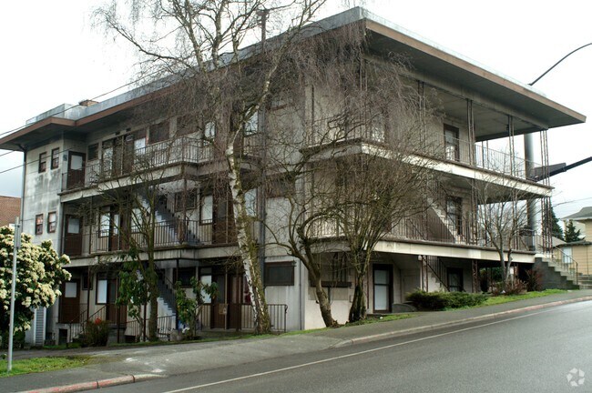  - Norton Apartments