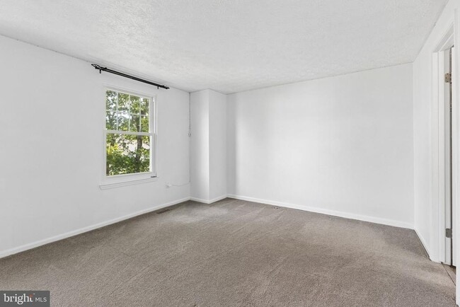 Building Photo - 2711 Neman Ct