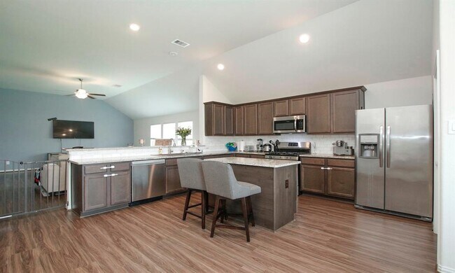 Building Photo - 20202 Creekdale Bend Dr