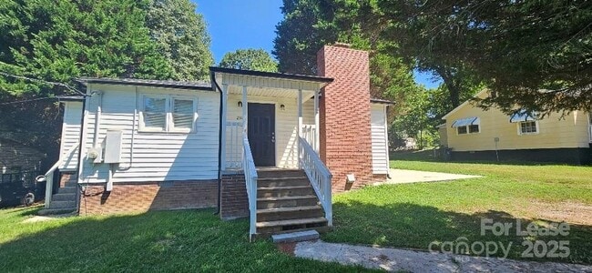 Primary Photo - 214 W Church St
