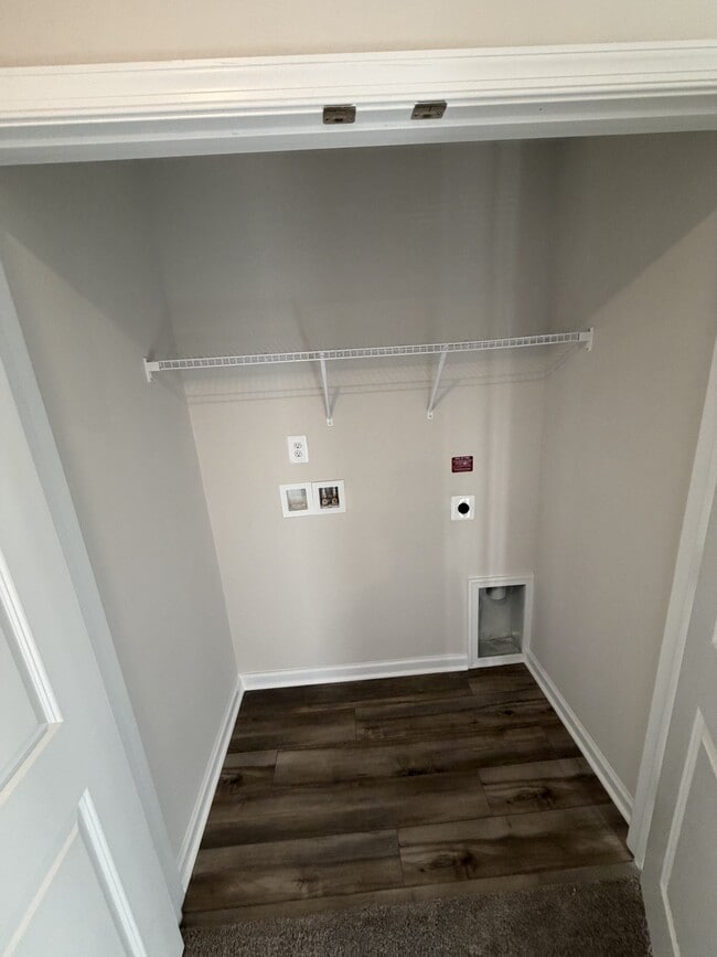 Building Photo - 125 Kinkade Ct