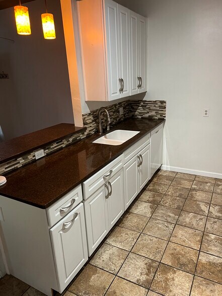 Building Photo - 170 Casa St