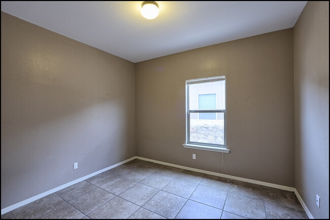 Building Photo - 14302 Pancho Gonzalez Ct