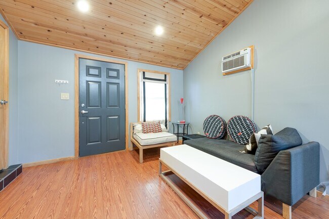 Building Photo - 5500 Westminster Dr