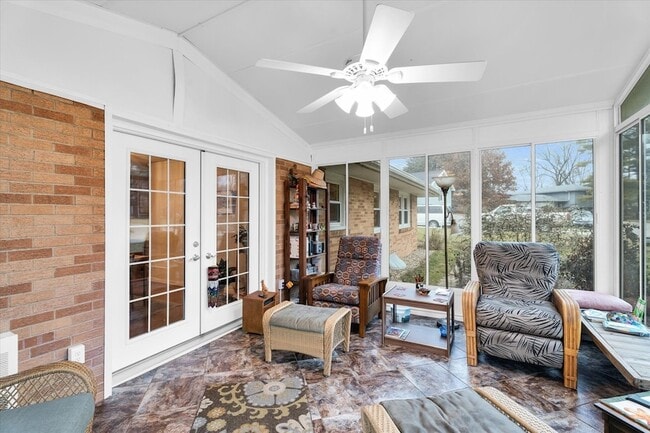 Building Photo - 1808 S Anderson St