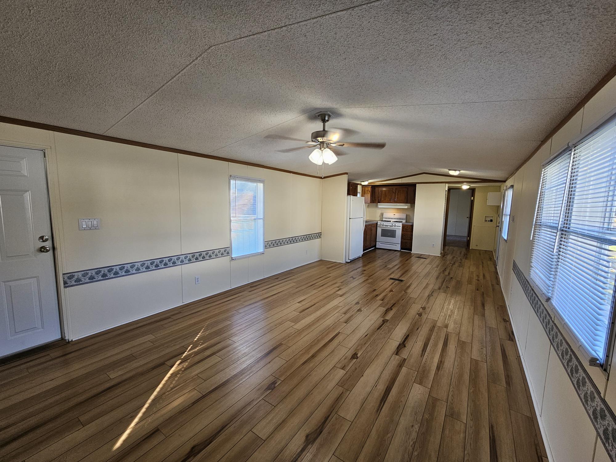 Building Photo - 243 Maverick Ln