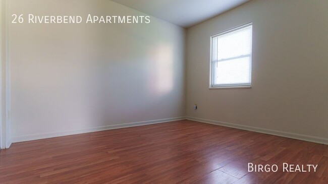 Building Photo - Spacious 2 Bedroom Apartment! Move in today!