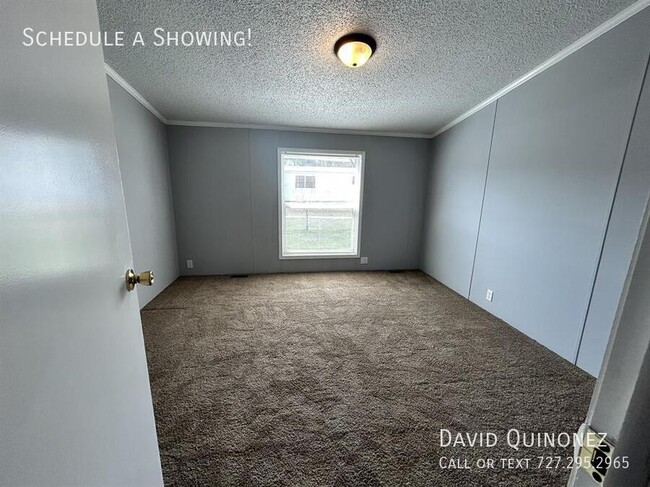 Building Photo - 2737 W Washington Center Rd