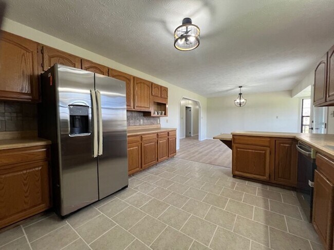Building Photo - 2606 Dellwood Dr