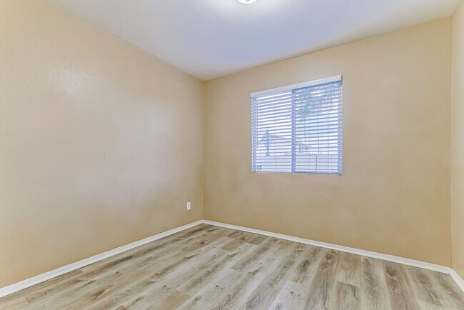 Building Photo - 4012 E Covina St