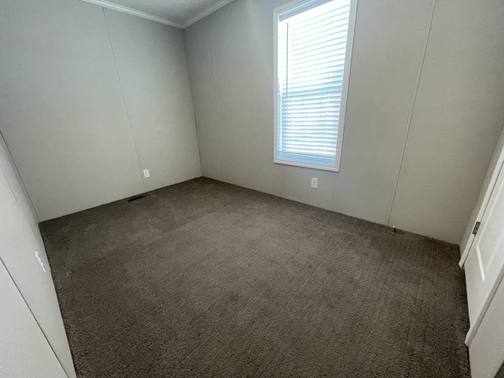 Building Photo - 38039 Leverette Ave