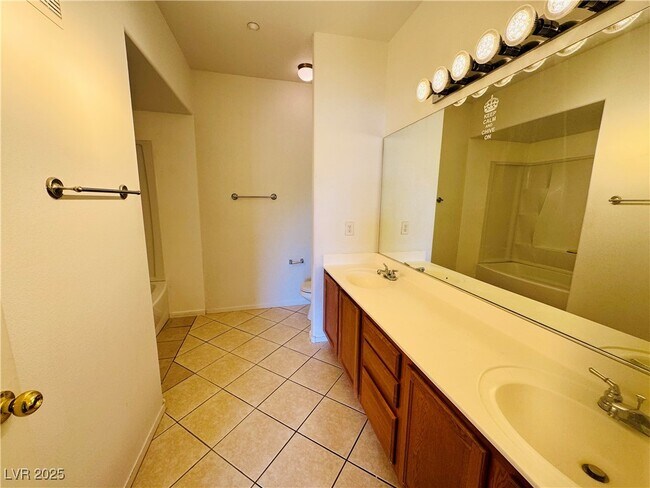 Building Photo - 833 Aspen Peak Loop