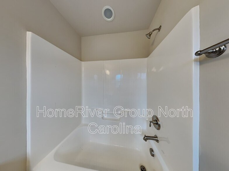 Building Photo - 6429 Swatner Dr