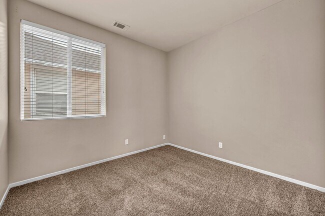 Building Photo - 3526 Heron's Cir