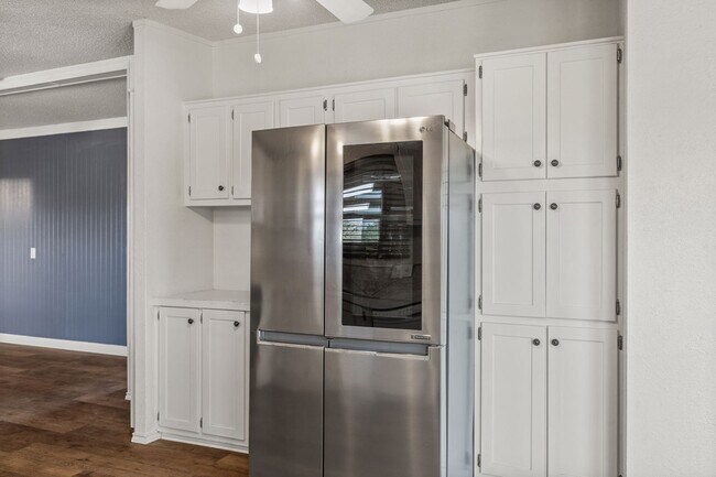 Building Photo - 4120 Marigold St