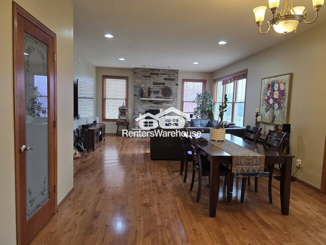 Building Photo - 15420 Plumstone Dr