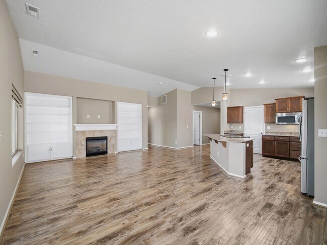 Building Photo - Spacious Unfurnished Home in Liberty Lake | Modern Living in a Prime Location