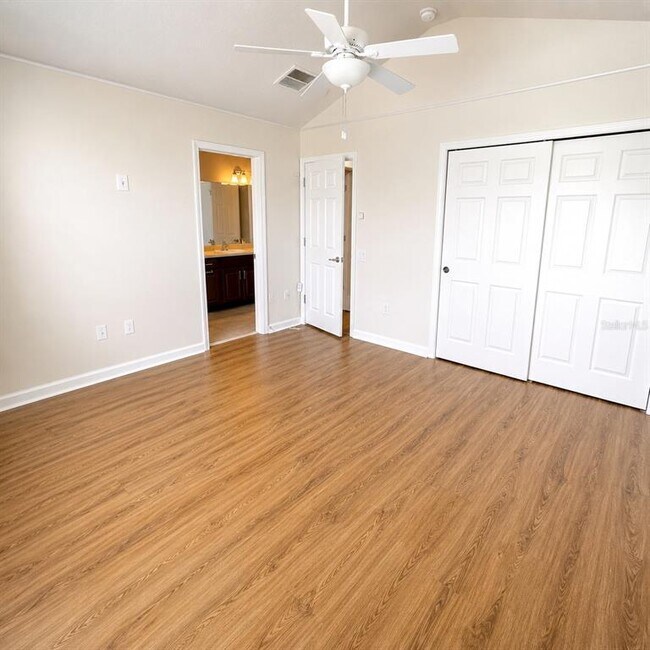 Building Photo - 10222 Pink Palmata Ct