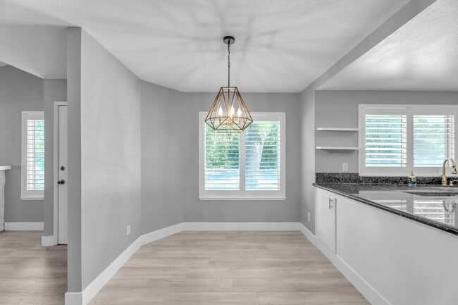 Building Photo - 74 Cedro Cir