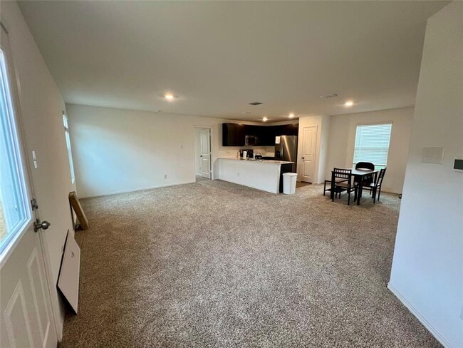 Building Photo - 420 Halfmoon Dr