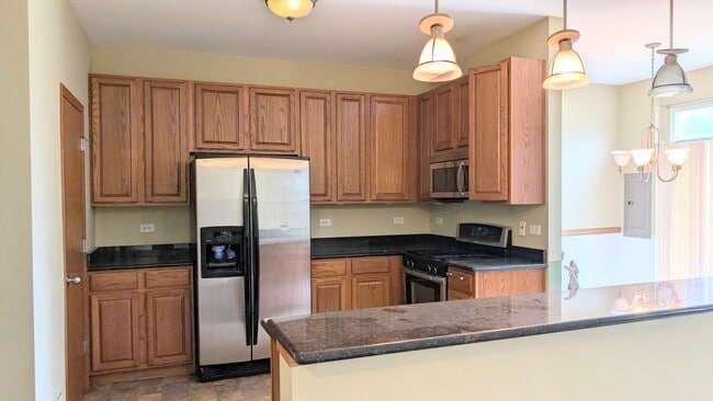 Building Photo - 5014 Montauk Dr