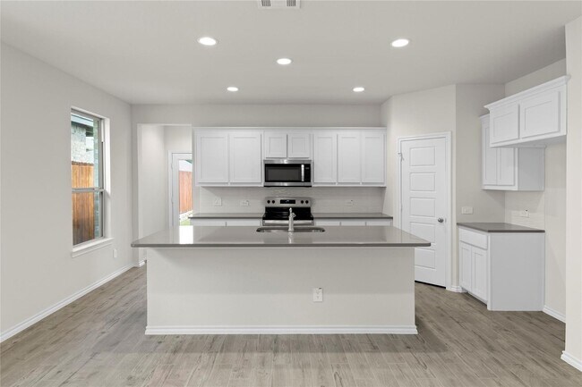 Building Photo - 3105 Sedge Grass Dr