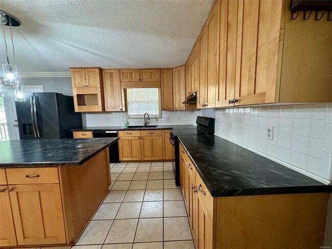 Building Photo - 6962 Co Rd 73