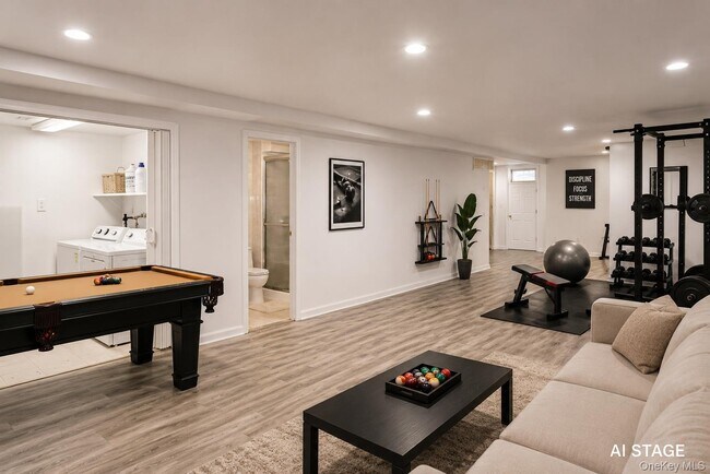 Building Photo - 121 Manhasset Ave