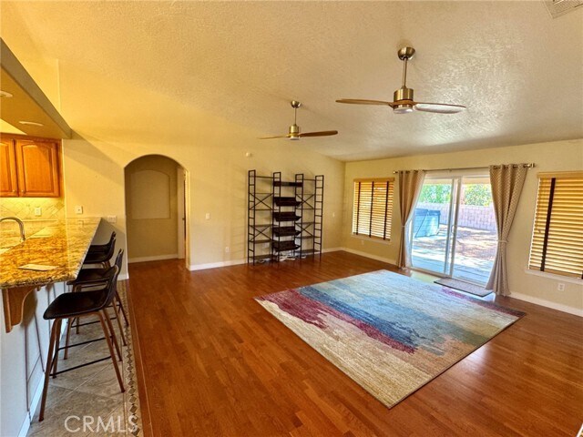 Building Photo - 18015 Wildwood Dr