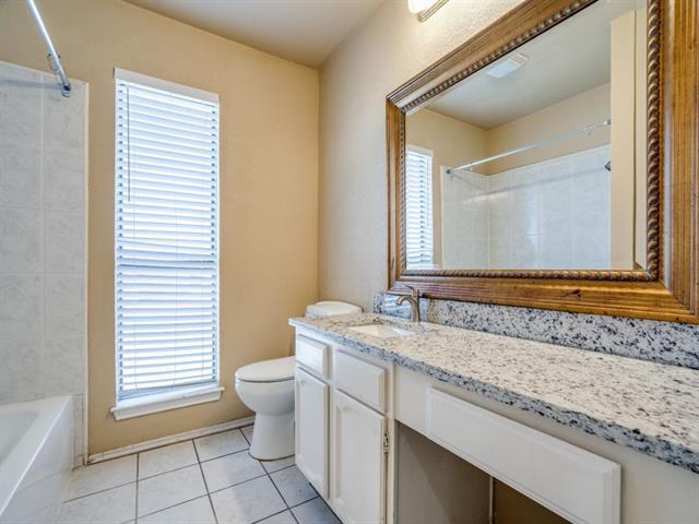 Building Photo - 1001 Filmore Dr