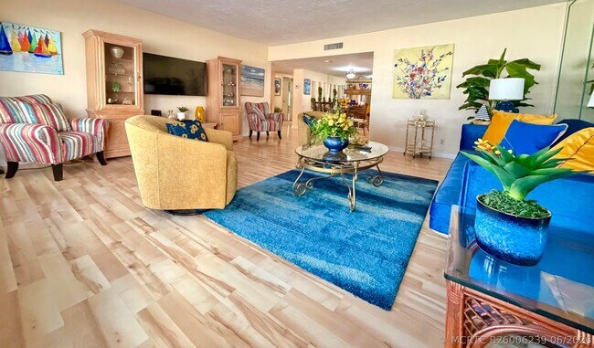 Building Photo - 3850 Galt Ocean Dr