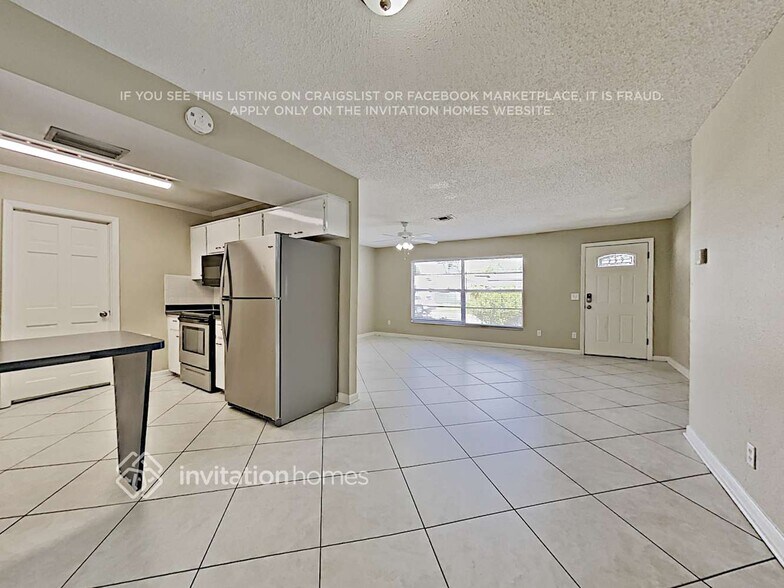 Building Photo - 1711 Ironwood Ct E