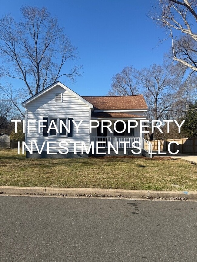 Building Photo - 908 Cone Ave