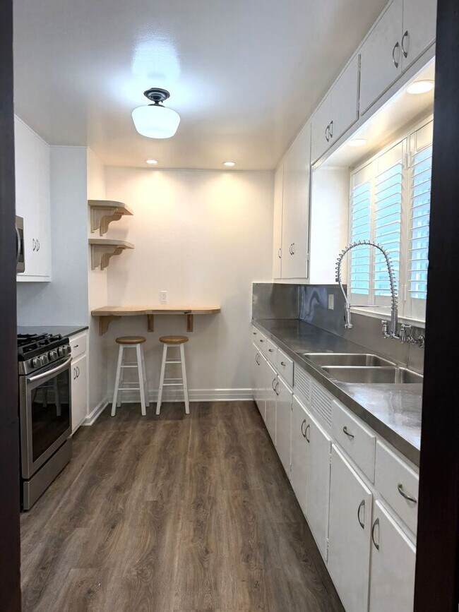 Building Photo - 479