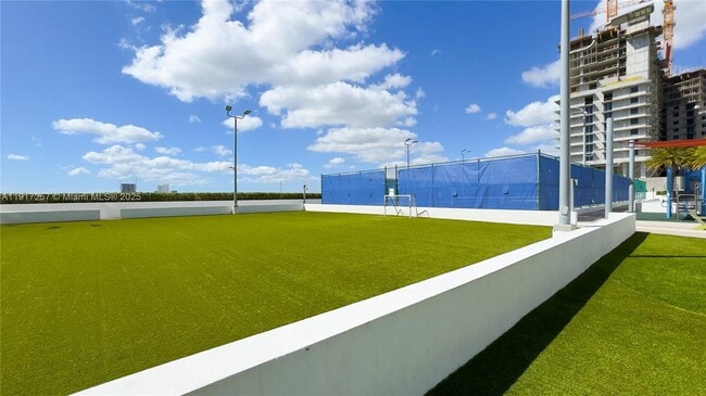 Building Photo - 16385 Biscayne Blvd