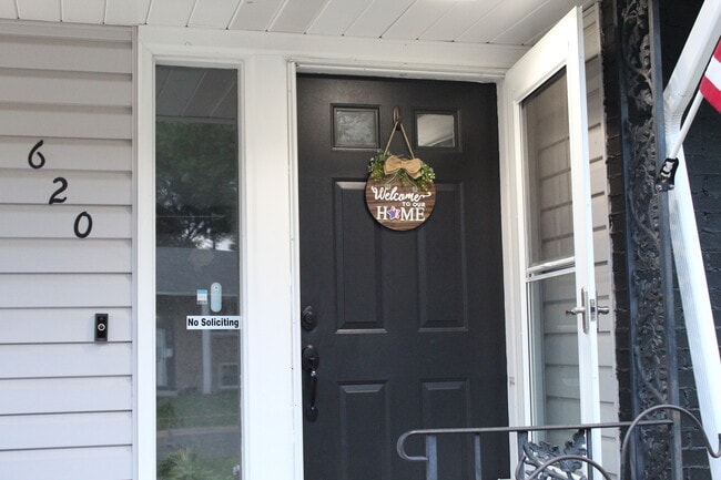 Building Photo - 620 114th Ln NE