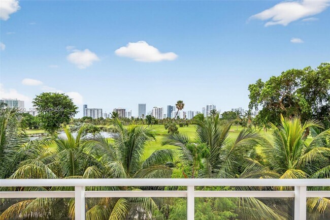 Building Photo - 20379 W Country Club Dr