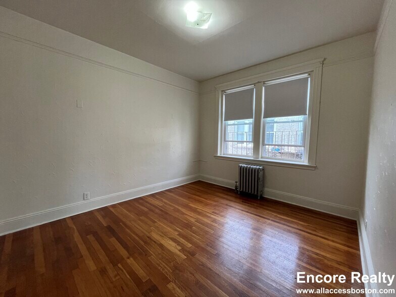 Building Photo - 1750 Commonwealth Ave