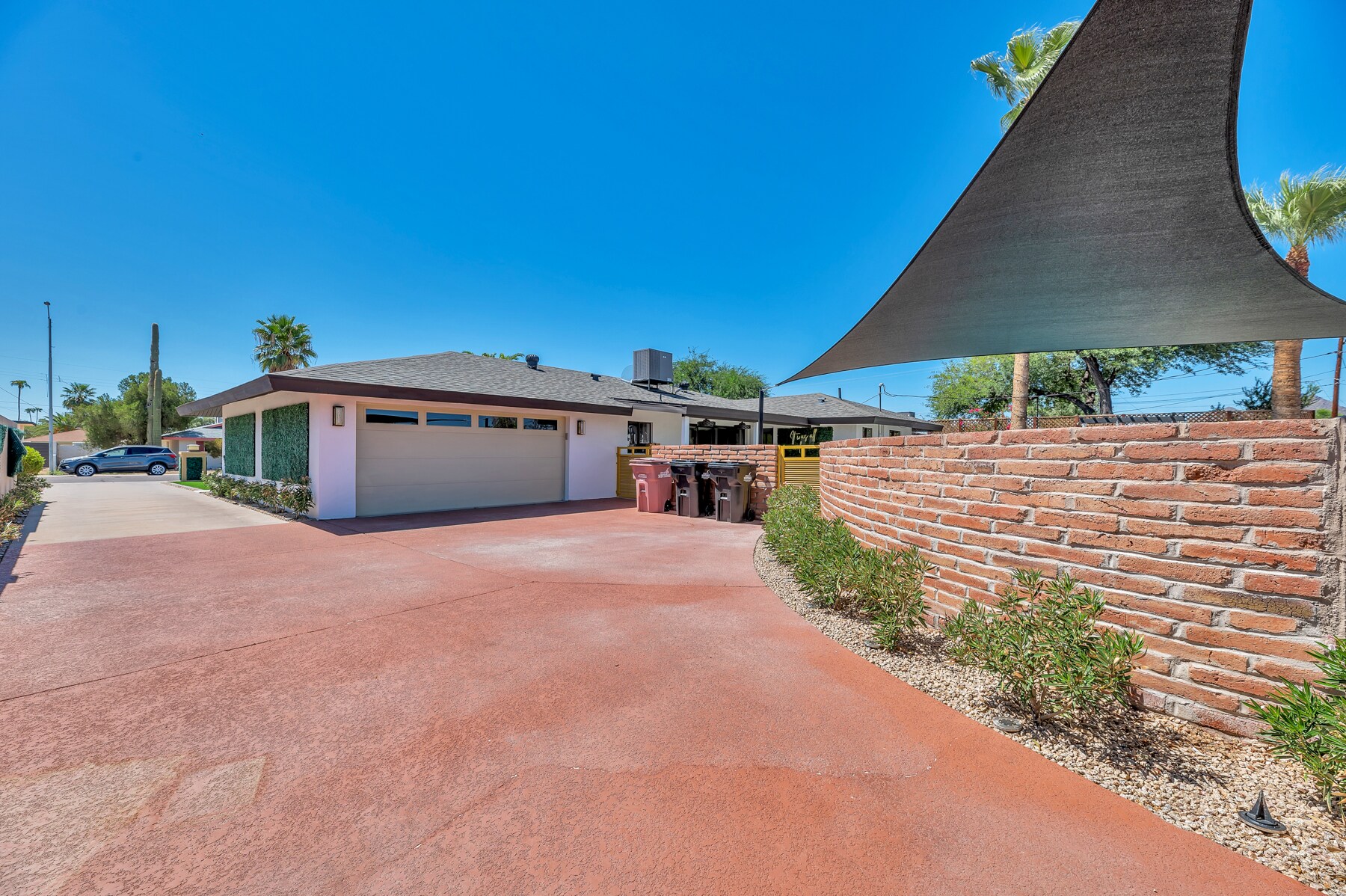 Building Photo - 8214 E Northland Dr