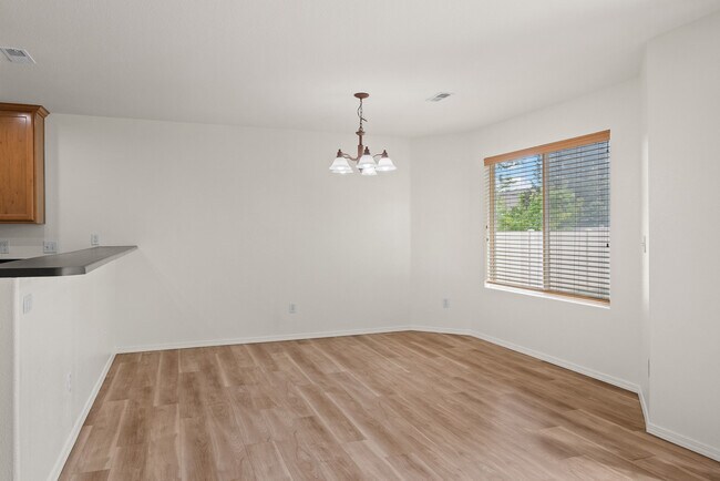Building Photo - 2867 W 400 S