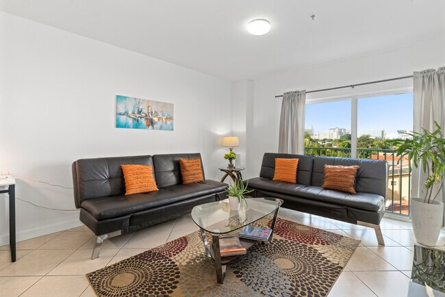 Building Photo - 3219 SW 23rd Terrace