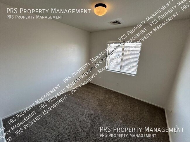 Building Photo - 45563 W Starlight Dr