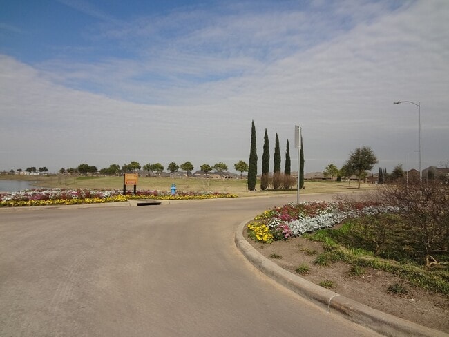 Building Photo - 24510 Avellino Ct