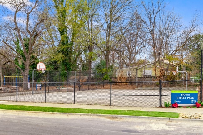 Building Photo - 1206 Coach Sta Aly