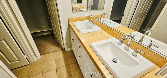 Building Photo - 15549 Jasmine Pl