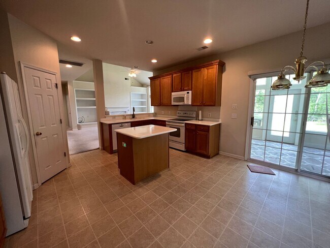 Building Photo - 3 Bedroom 2.5 Bath House in Grand Oaks Plantation - West Ashley