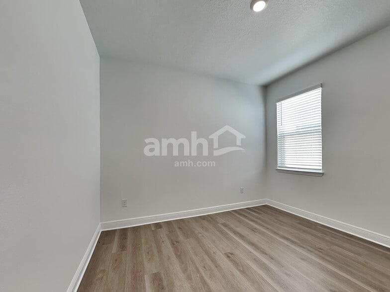 Building Photo - 6361 Atlantic Bch Ave