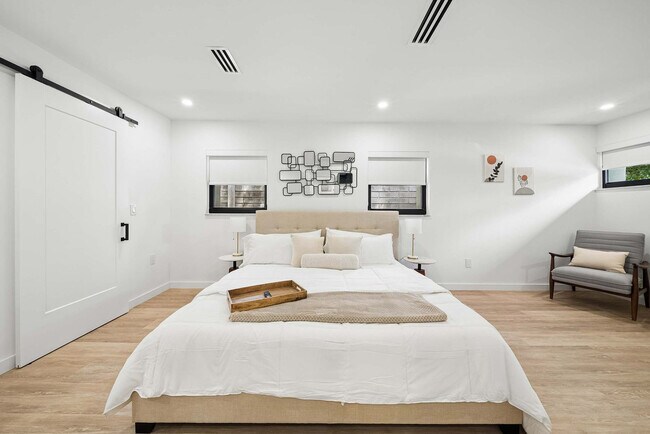 Building Photo - 3737 Frow Ave