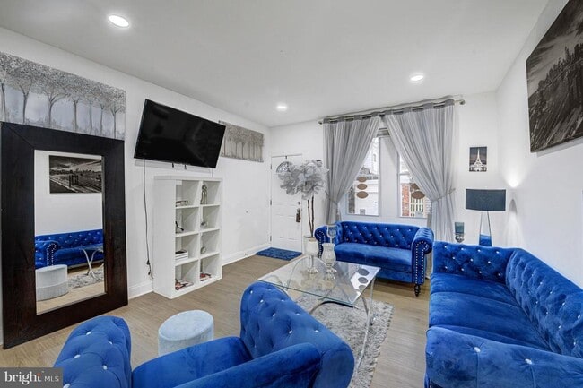 Building Photo - 623 Fitzgerald St