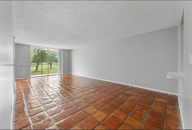 Building Photo - 3150 W Rolling Hills Cir